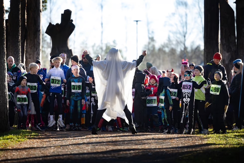 71DB9A18-1878-4906-AED0-0F89AA2C2558